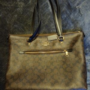 Coach Black and Brown Shoulder Bag